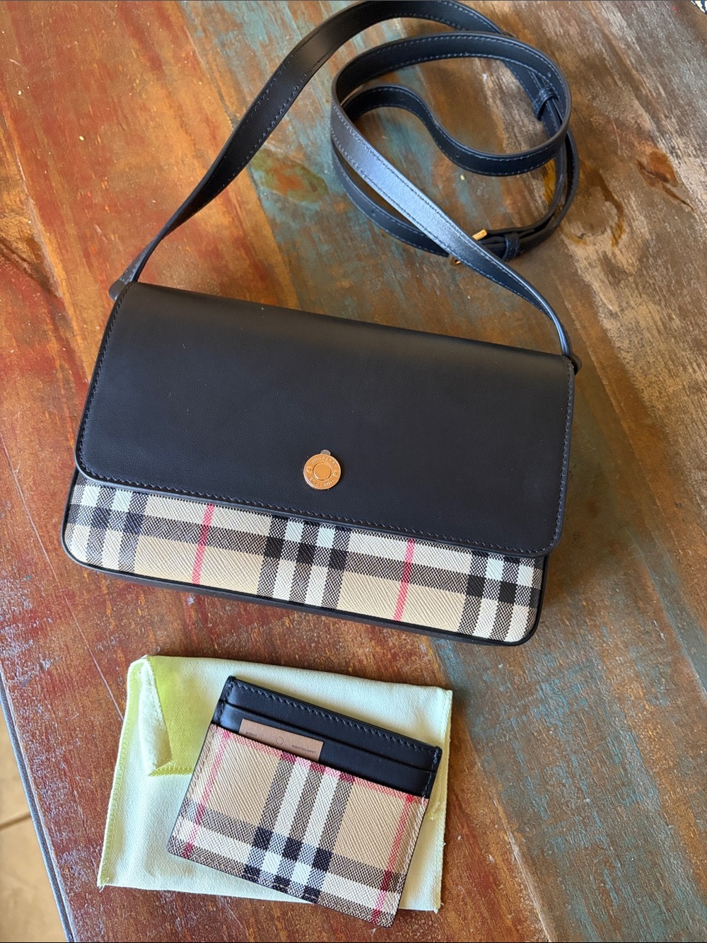 NWT Burberry Hampshire Check Crossbody with card case
